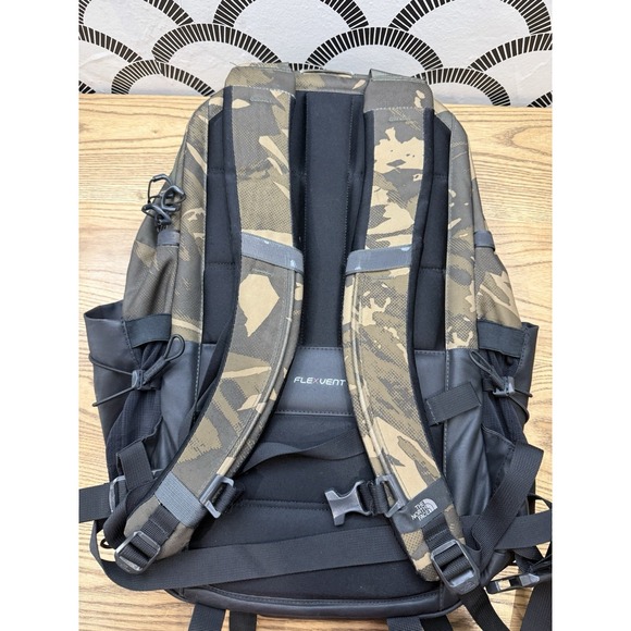 patagonia black hole 25 daypack Pack 25L litre capacity Reel Shimano Curado Dc Color:Pink Swirl primary-color:purple